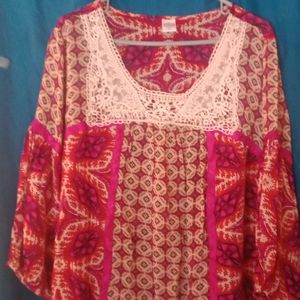 Ladies fashionable blouse